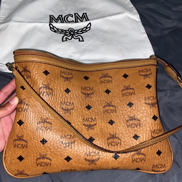 Mcm Pouch with Dust Bag - Picture 2 of 6
